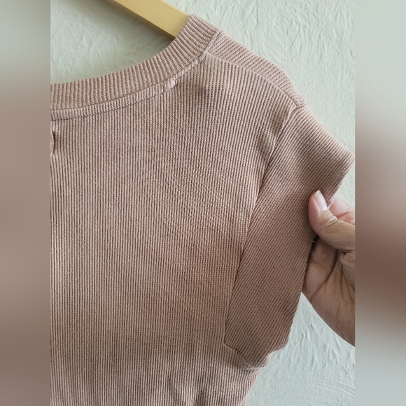 Dear John , Deni Muri Thermal V-Neck Top Wild Mushroom, Size Small - Picture 8 of 8